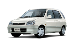 Toyota Raum I Минивэн